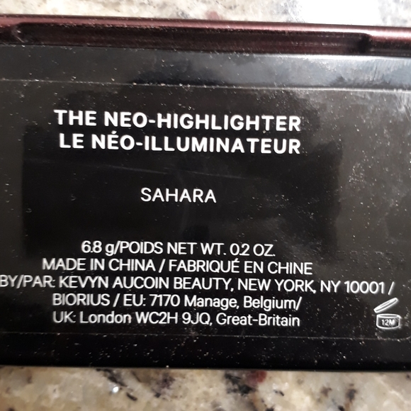 Finishing Powder - Picture 3 of 3